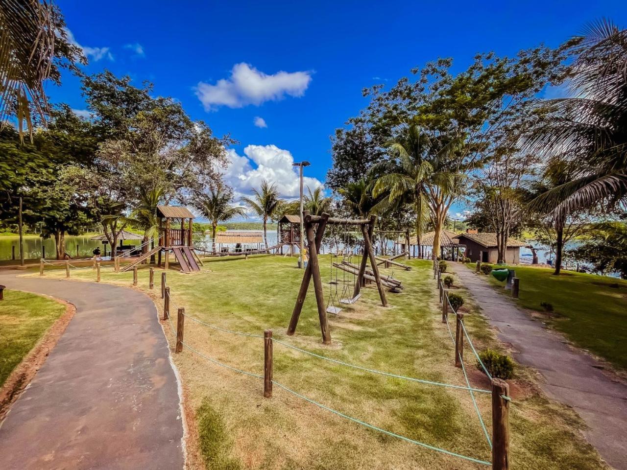 Apartamento Pontal Do Lago カルダス・ノバス エクステリア 写真